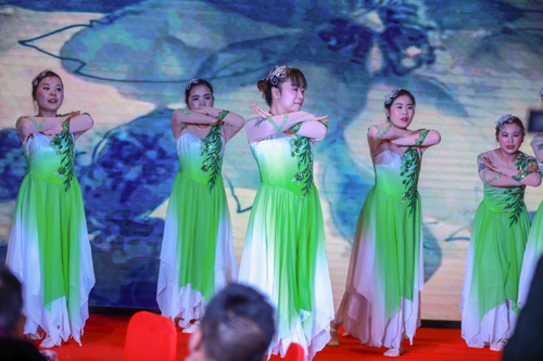 大禹漢光2018年“同心同行，共創(chuàng)未來”主題年會(huì)圓滿成功